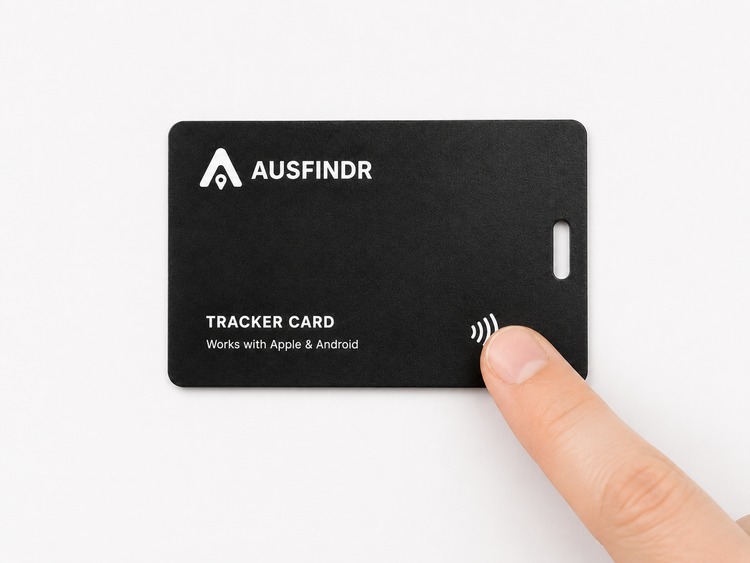 Black tracker card with 'Ausfinder' branding on a white background
